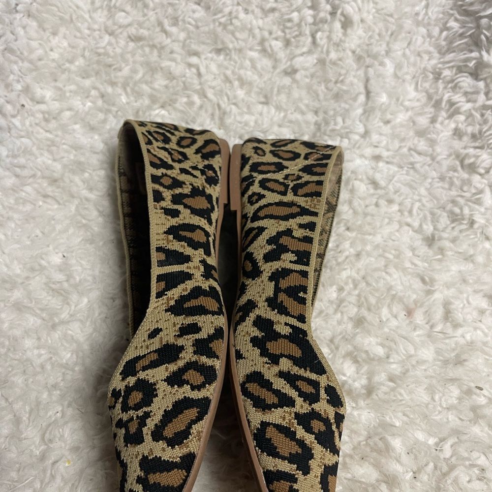 Skechers leopard prints washable stretchy flats rubber soles size 11 . - Picture 5 of 9